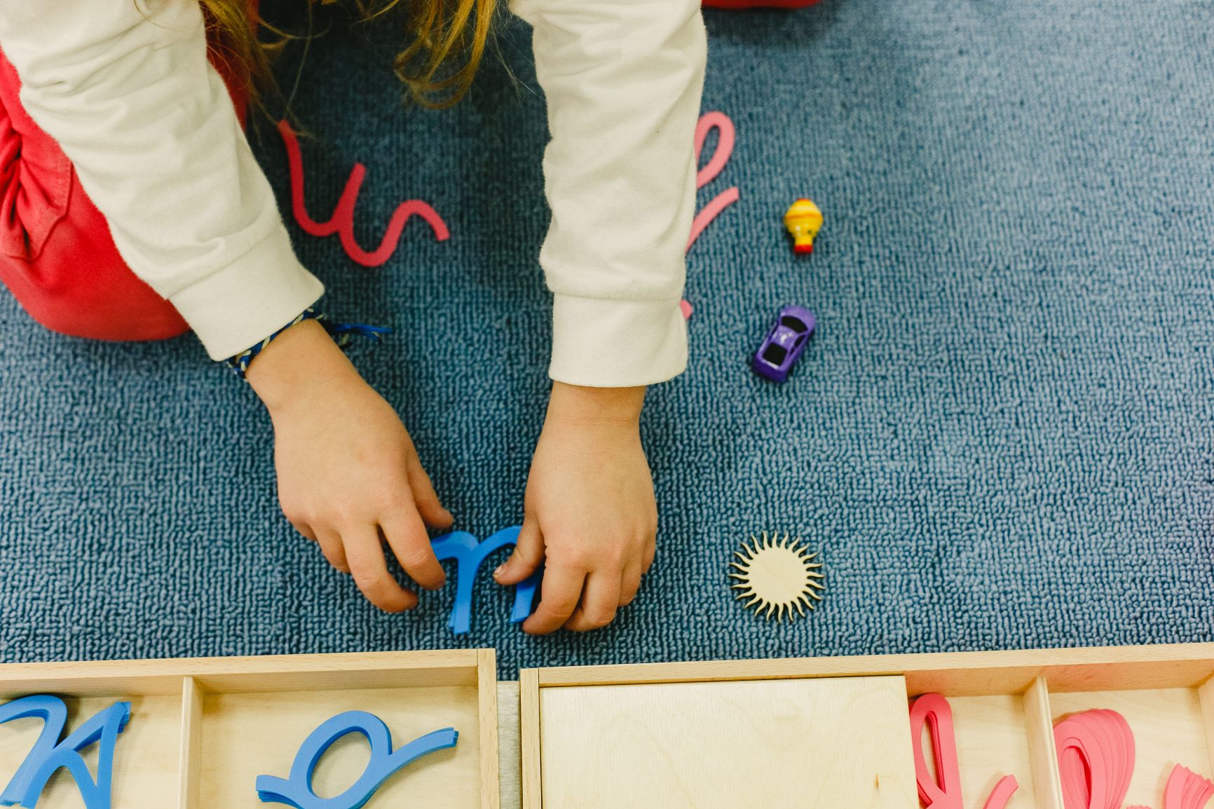 4 juegos Montessori para niños de 0 a 3 años que estimulan su aprendizaje -  Eres Mamá