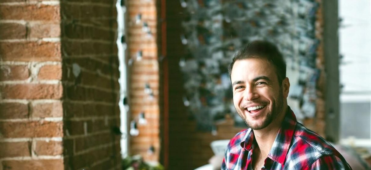 chico-estudiante-min