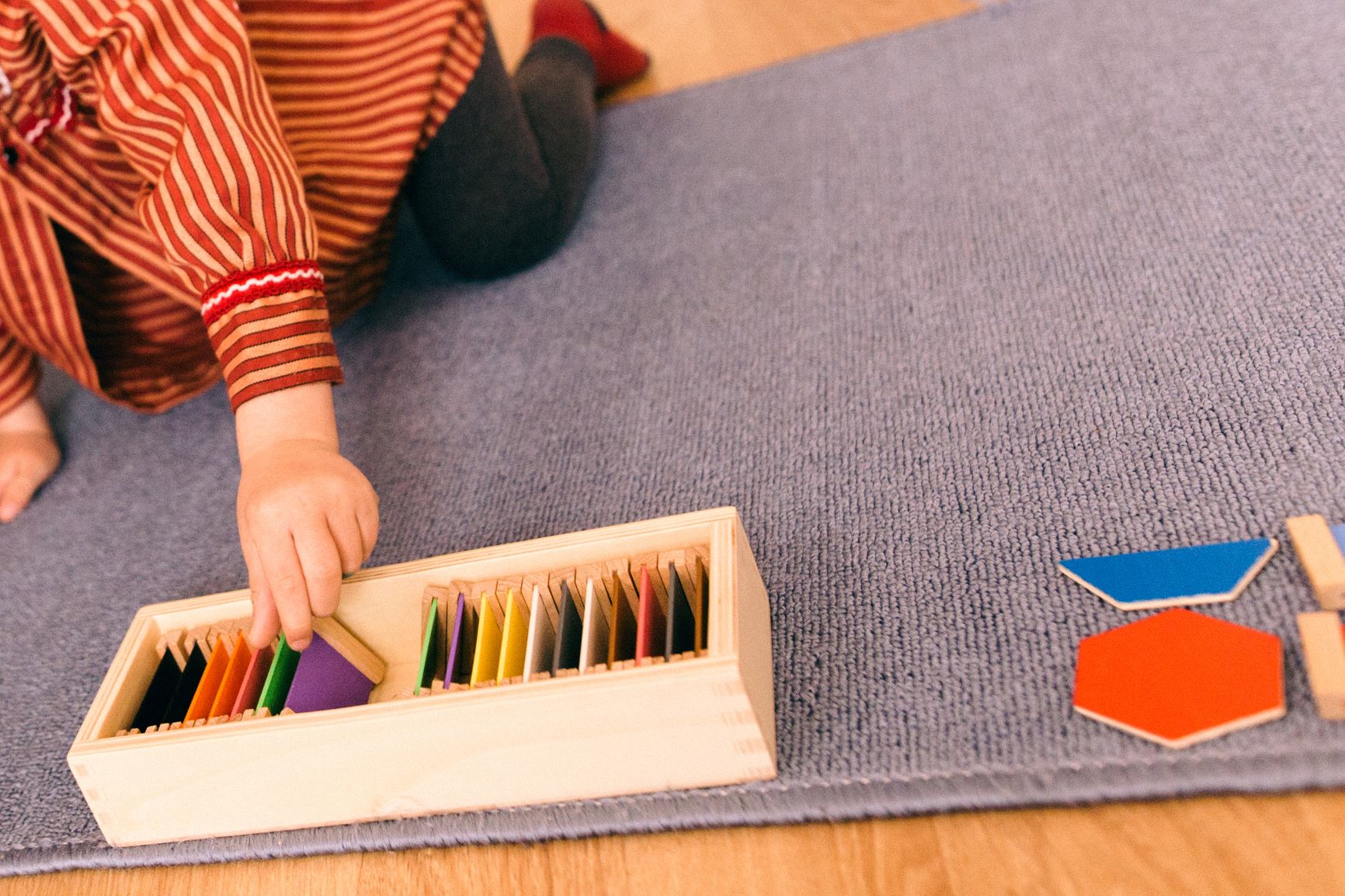 material montessori para la educacion de los sentidos